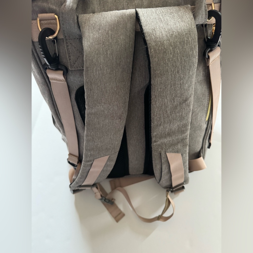 Bubblbay multi functional Diaper Bag /Backpack. Excellent condition. - Picture 14 of 17